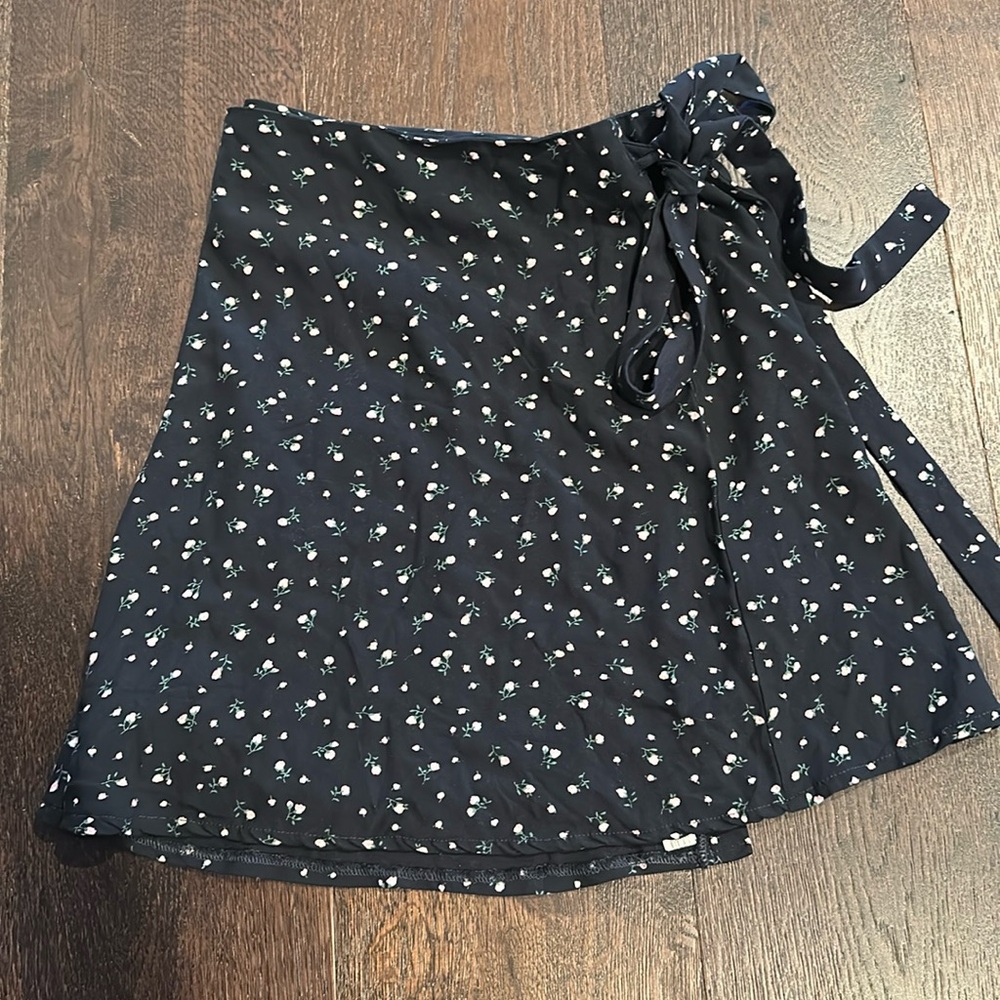 Blue and Pink Floral Brandy Melville Wrap Mini Skirt